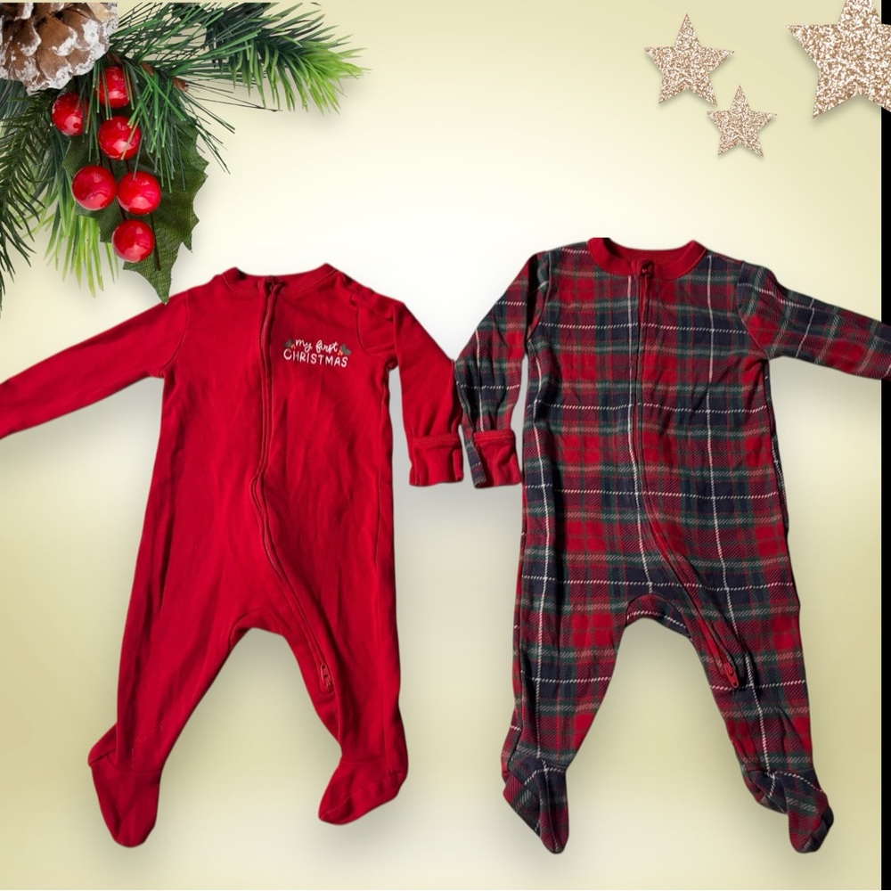 Old Navy Set of 2 Christmas 2-Way Zip Sleeper Footed Pajamas Sz 3-6 Months